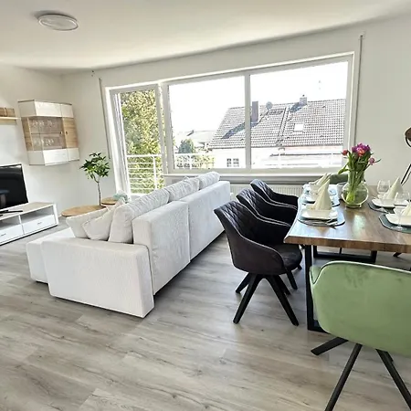 10 Min Von Legoland Entfernter Familienhaus, Sonnige Familienfreundliche, Grosse 100m2, 3 Zimmerwohnung, Whirlpool Im Garten, Netflix, Wlan, Fuers Erste Fruehstueck Gefuellter Kuehlschrank, Wunderschoener Balkon, Privater Parkplatz My Luxury Lejlighed