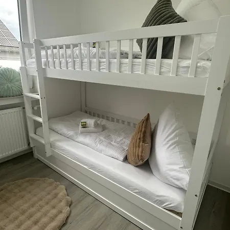 10 Min Von Legoland Entfernter Familienhaus, Sonnige Familienfreundliche, Grosse 100m2, 3 Zimmerwohnung, Whirlpool Im Garten, Netflix, Wlan, Fuers Erste Fruehstueck Gefuellter Kuehlschrank, Wunderschoener Balkon, Privater Parkplatz My Luxury Lägenhet *