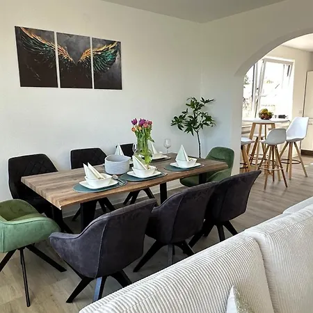 Lejlighed 10 Min Von Legoland Entfernter Familienhaus, Sonnige Familienfreundliche, Grosse 100m2, 3 Zimmerwohnung, Whirlpool Im Garten, Netflix, Wlan, Fuers Erste Fruehstueck Gefuellter Kuehlschrank, Wunderschoener Balkon, Privater Parkplatz My Luxury Günzburg