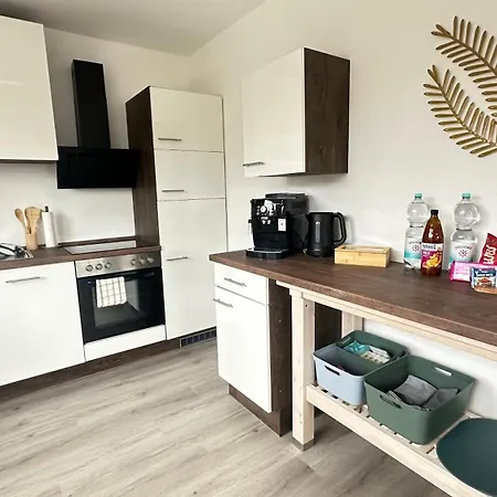 Lejlighed 10 Min Von Legoland Entfernter Familienhaus, Sonnige Familienfreundliche, Grosse 100m2, 3 Zimmerwohnung, Whirlpool Im Garten, Netflix, Wlan, Fuers Erste Fruehstueck Gefuellter Kuehlschrank, Wunderschoener Balkon, Privater Parkplatz My Luxury Günzburg