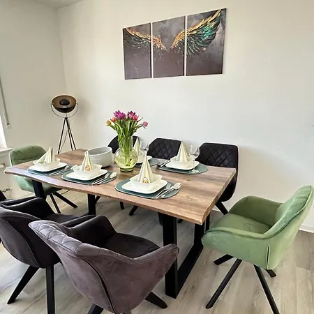 Lejlighed 10 Min Von Legoland Entfernter Familienhaus, Sonnige Familienfreundliche, Grosse 100m2, 3 Zimmerwohnung, Whirlpool Im Garten, Netflix, Wlan, Fuers Erste Fruehstueck Gefuellter Kuehlschrank, Wunderschoener Balkon, Privater Parkplatz My Luxury