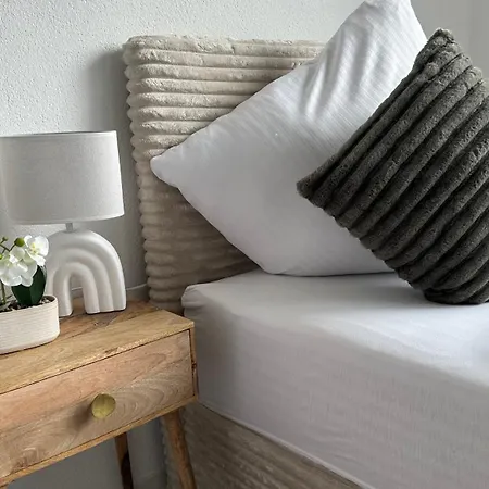 10 Min Von Legoland Entfernter Familienhaus, Sonnige Familienfreundliche, Grosse 100m2, 3 Zimmerwohnung, Whirlpool Im Garten, Netflix, Wlan, Fuers Erste Fruehstueck Gefuellter Kuehlschrank, Wunderschoener Balkon, Privater Parkplatz My Luxury Lägenhet