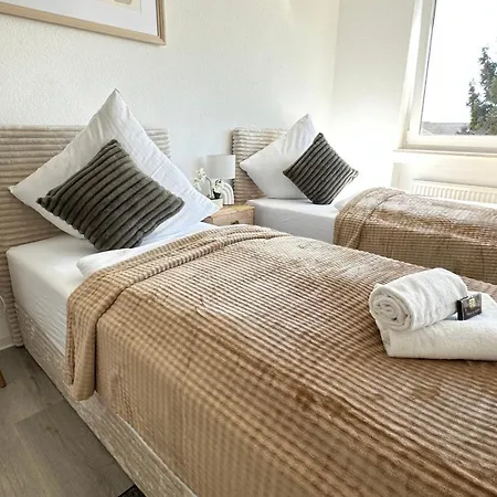 Lejlighed 10 Min Von Legoland Entfernter Familienhaus, Sonnige Familienfreundliche, Grosse 100m2, 3 Zimmerwohnung, Whirlpool Im Garten, Netflix, Wlan, Fuers Erste Fruehstueck Gefuellter Kuehlschrank, Wunderschoener Balkon, Privater Parkplatz My Luxury