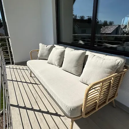 Lägenhet 10 Min Von Legoland Entfernter Familienhaus, Sonnige Familienfreundliche, Grosse 100m2, 3 Zimmerwohnung, Whirlpool Im Garten, Netflix, Wlan, Fuers Erste Fruehstueck Gefuellter Kuehlschrank, Wunderschoener Balkon, Privater Parkplatz My Luxury