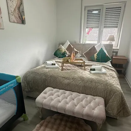 10 Min Von Legoland Entfernter Familienhaus, Sonnige Familienfreundliche, Grosse 100m2, 3 Zimmerwohnung, Whirlpool Im Garten, Netflix, Wlan, Fuers Erste Fruehstueck Gefuellter Kuehlschrank, Wunderschoener Balkon, Privater Parkplatz My Luxury *